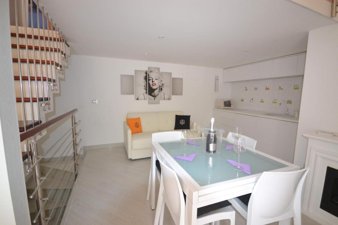 Bed and Breakfast Golden Bay Trani Zewnętrze zdjęcie