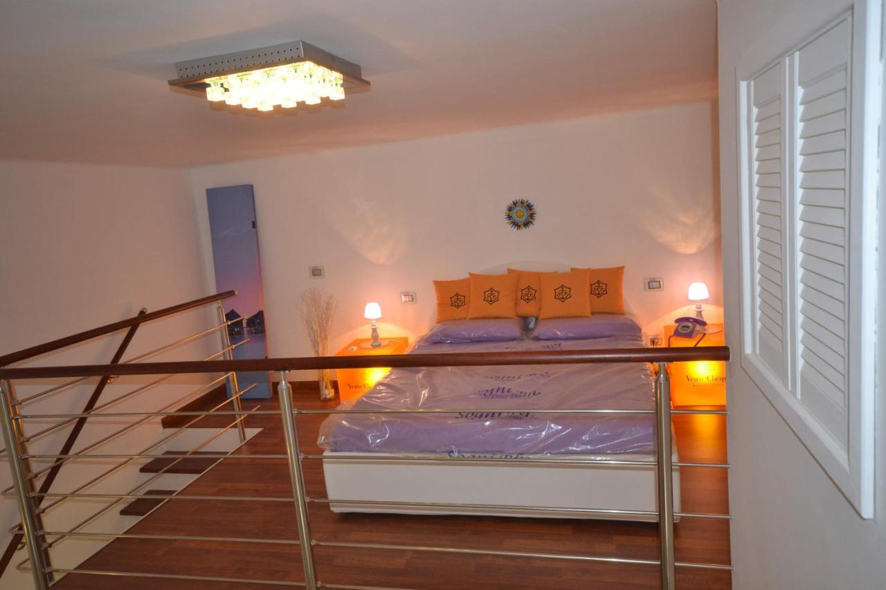 Bed and Breakfast Golden Bay Trani Zewnętrze zdjęcie